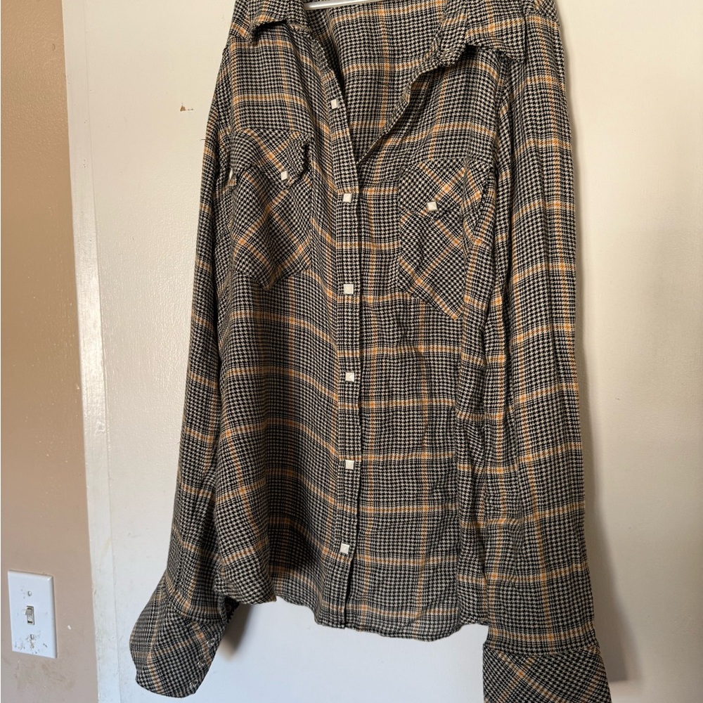 Free People Black, White and Tan Houndstooth Plaid Top